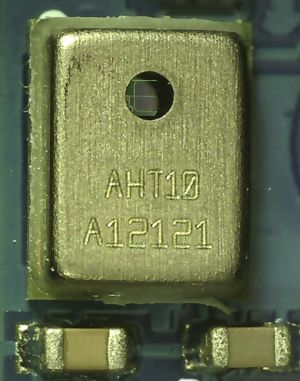 AHT10 sensor chip